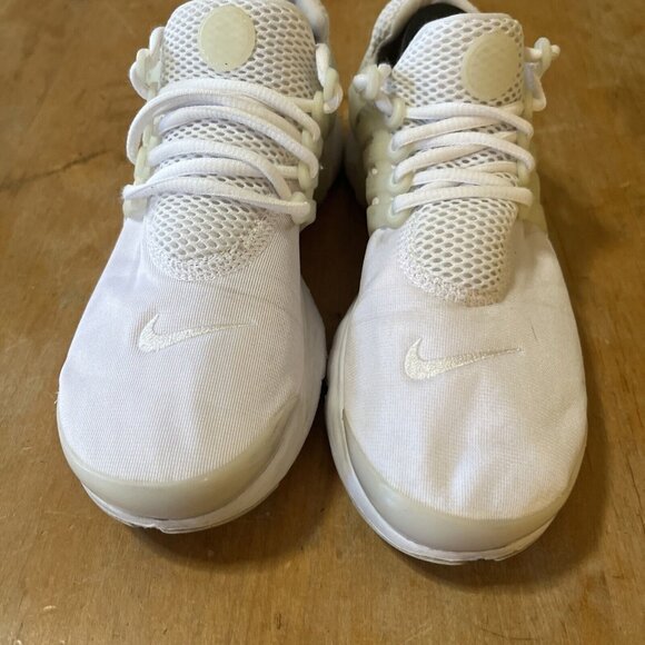 NIKE Presto (GS) Triple White Running Shoe MEN'S SIZE: 7Y (833875-100) - Picture 3 of 10